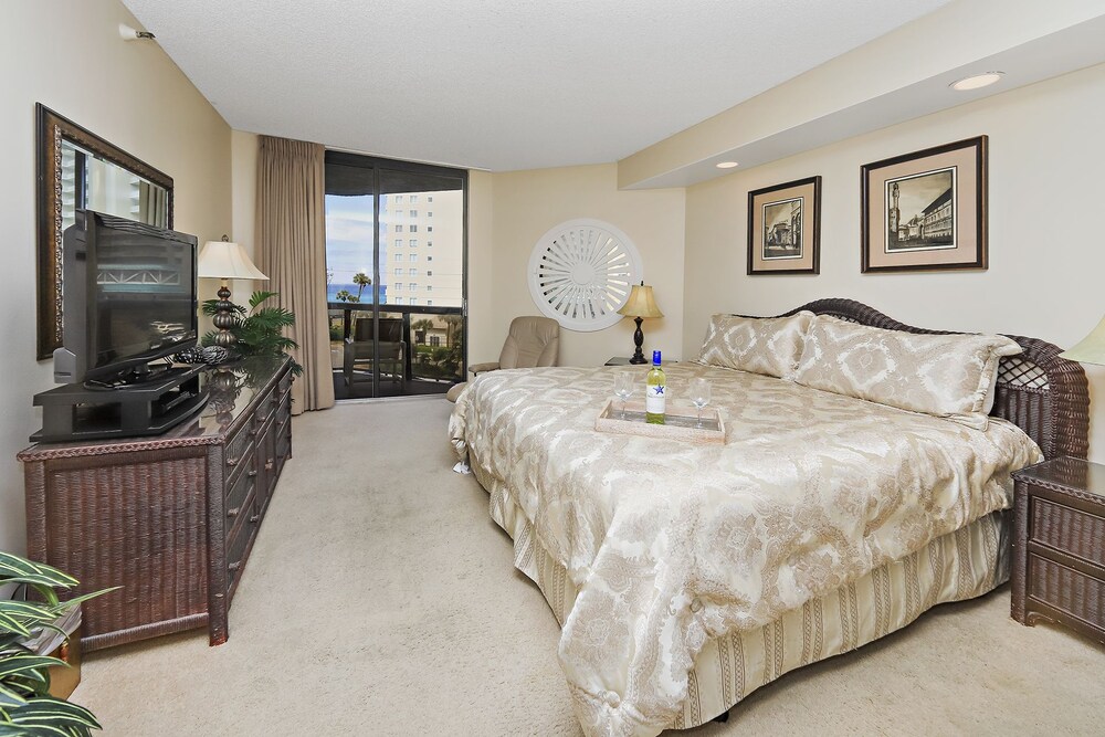 Surfside Resort 206 by RedAwning - photo 6