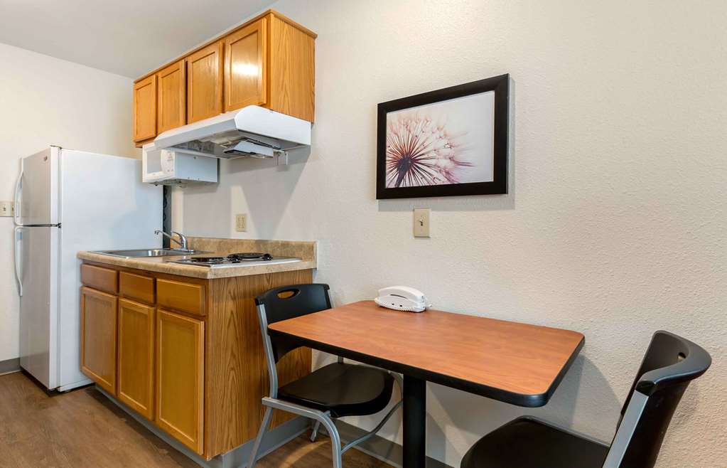 Extended Stay America Select Suites El Paso East - photo 9