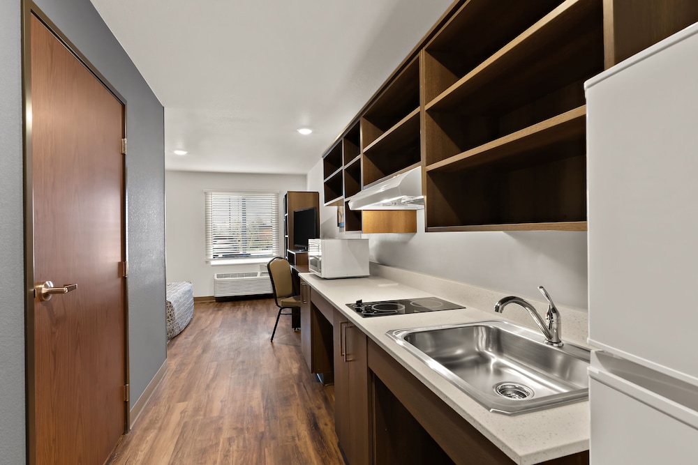 WoodSpring Suites Fort Collins - photo 6