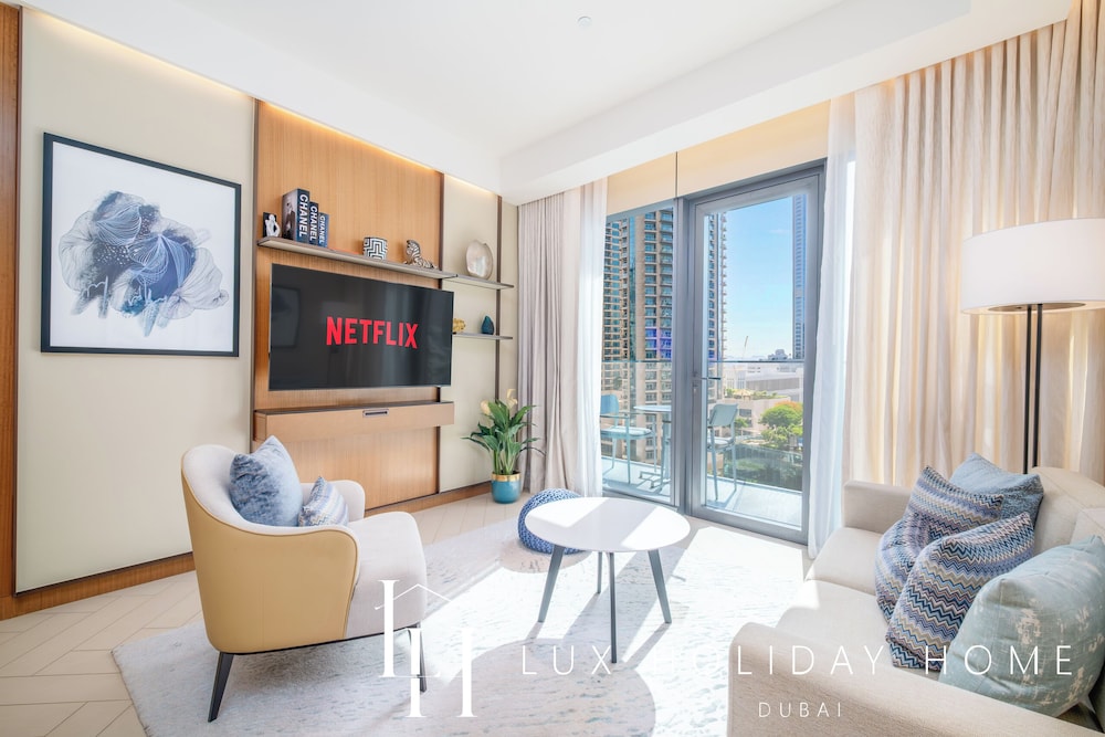 LUX The Address Opera Downtown Suite — 4-Star Luxury Hotel in Dubai, United Arab Emirates
