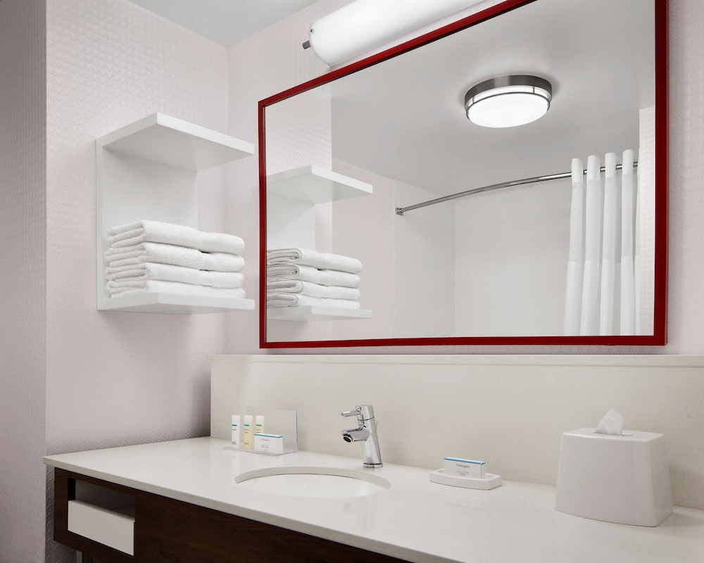 Hampton Inn & Suites Charlotte Steele Creek - photo 18