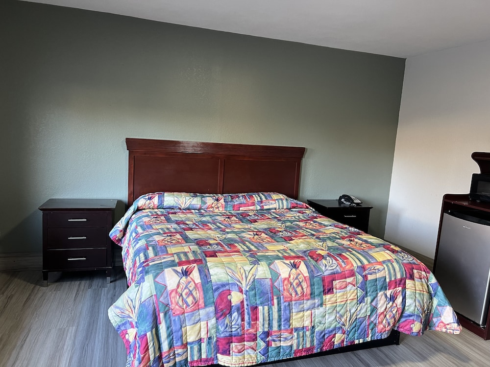 Comfort Stay Inn - photo 8