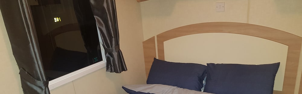Lovely 3 bed Caravan in Towyn — hotel in Abergele