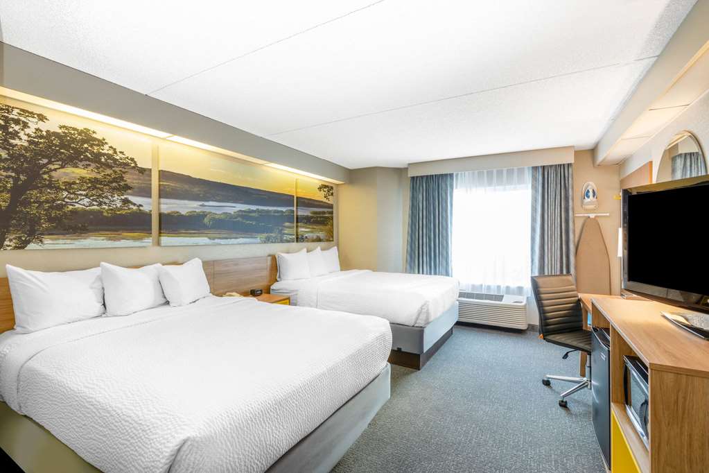 Days Inn by Wyndham Eagan Minnesota Near Mall of America - photo 22