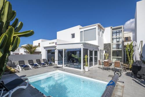 Casa Saidera — 4-Star Luxury Hotel in Playa Blanca, Spain
