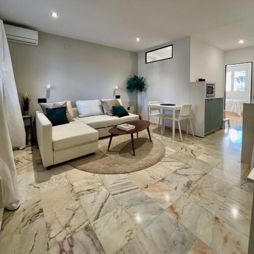 Apartamento a 8km Sevilla Centro — 4-Star Luxury Hotel in Valencina De La Concepcion, Spain