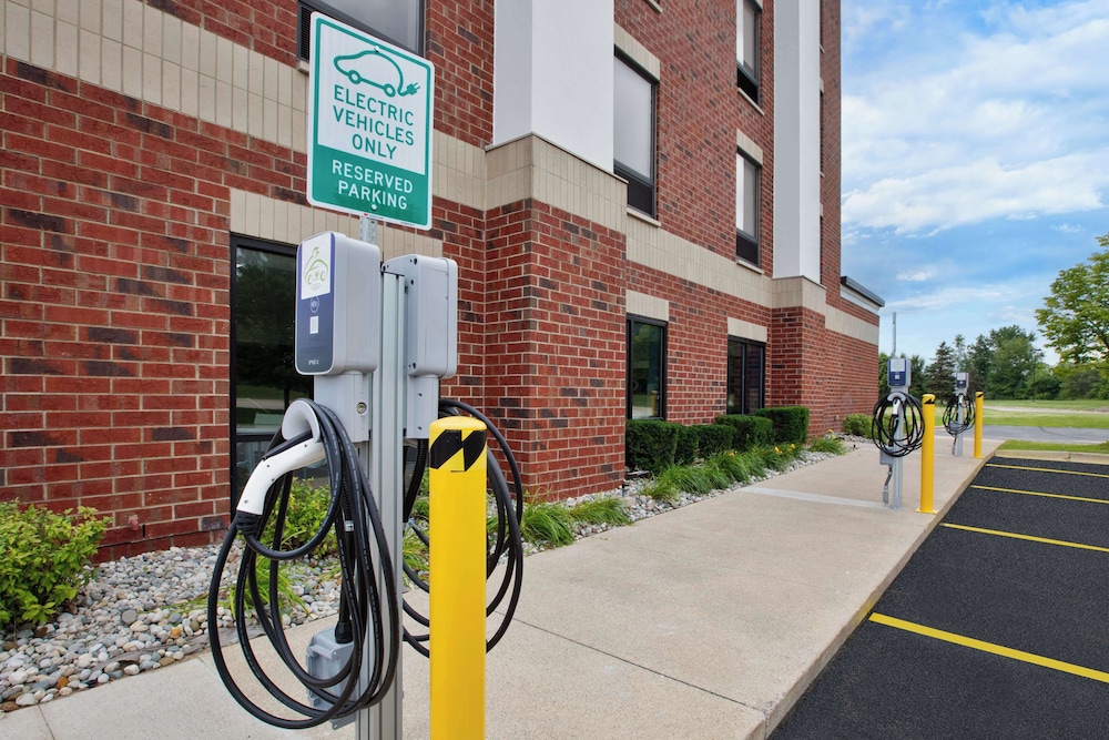 Hampton Inn Detroit Utica Shelby Township - photo 33
