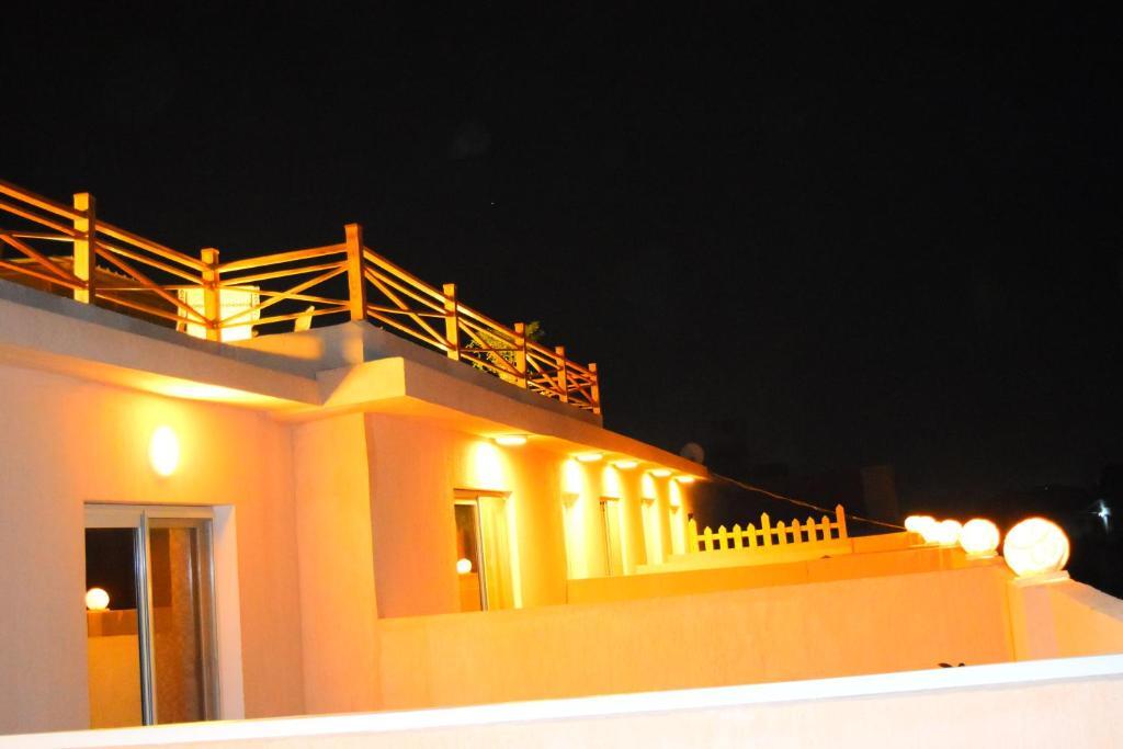 Rihana pyramids hotel