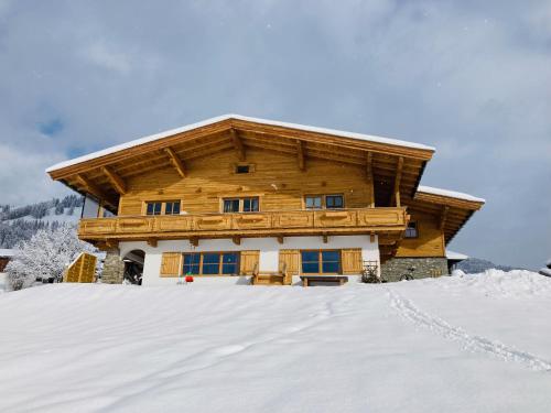 Ferienwohnung Buchau — 4-Star Luxury Hotel in Fieberbrunn, Austria