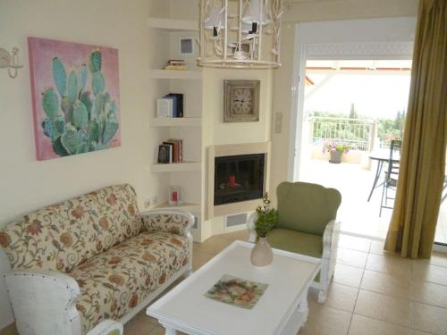 Ανεμώνη Anemoni in Koroni, Greece