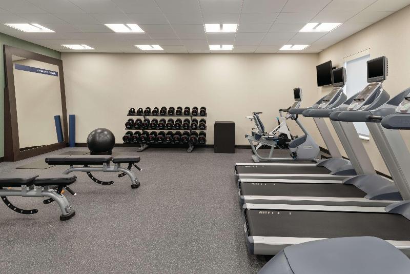 Hampton Inn Brooklyn Park - photo 34