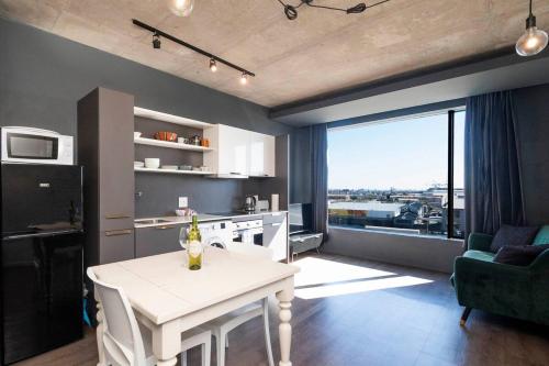 The WEX in the heart of Woodstock. One Bed