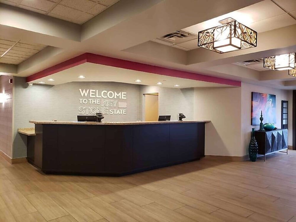 Hampton Inn Greensburg - photo 3