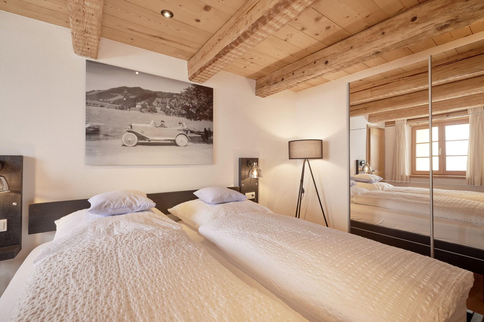 Villa Tegernsee Exclusive Lakefront Villa with private Zirben Sauna 4 Rooms for Family & Friends — 4-Star Luxury Hotel in Tegernsee, Germany
