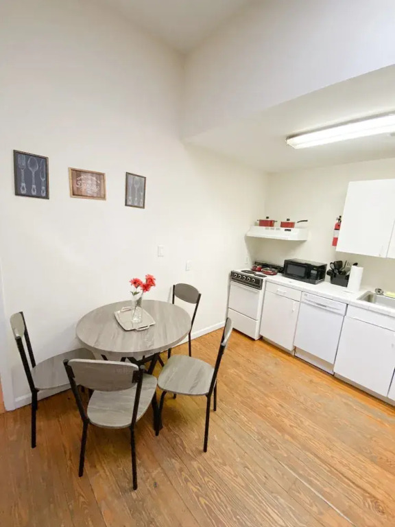 Marion Square Suites - photo 12