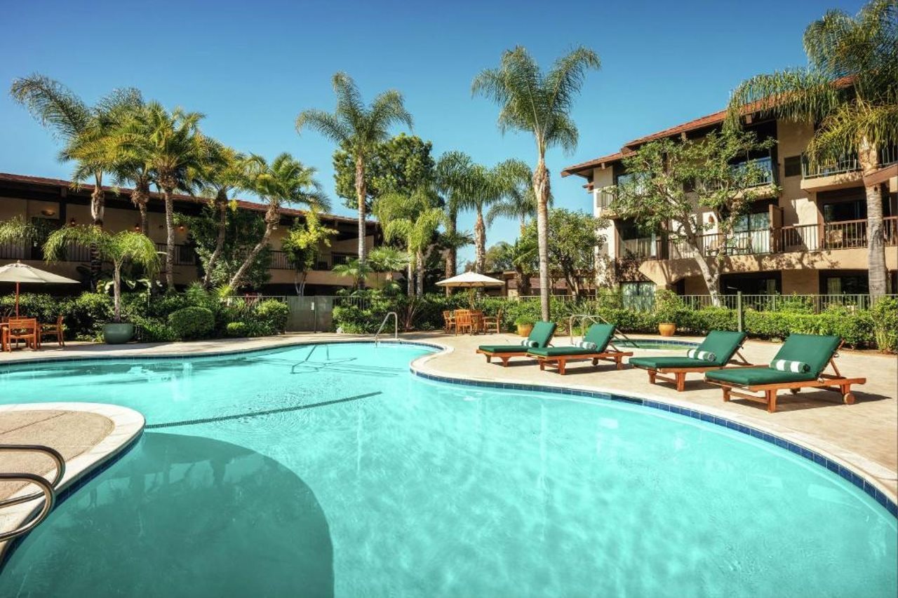 DoubleTree by Hilton Claremont - photo 9