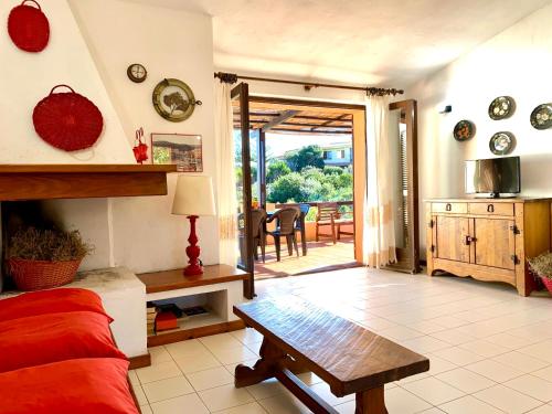 Villa Ginestra — 4-Star Luxury Hotel in La Maddalena, Italy