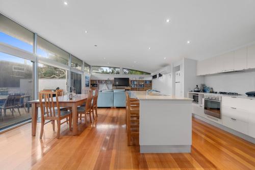 Sandcastle Haven - last minute hotel in Inverloch