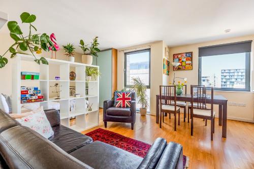 Peaceful Studio in Deptford 5 mins DLR — 4-Star Luxury Hotel in London, United Kingdom