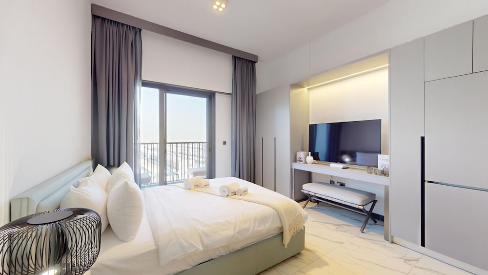 Al Meydan Mag Eye 890 710 — 4-Star Luxury Hotel in Dubai, United Arab Emirates