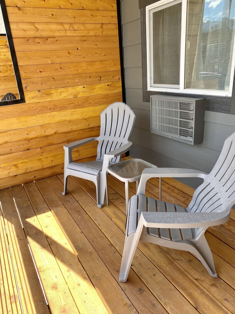 The Darmont Hotel and Suites - photo 21