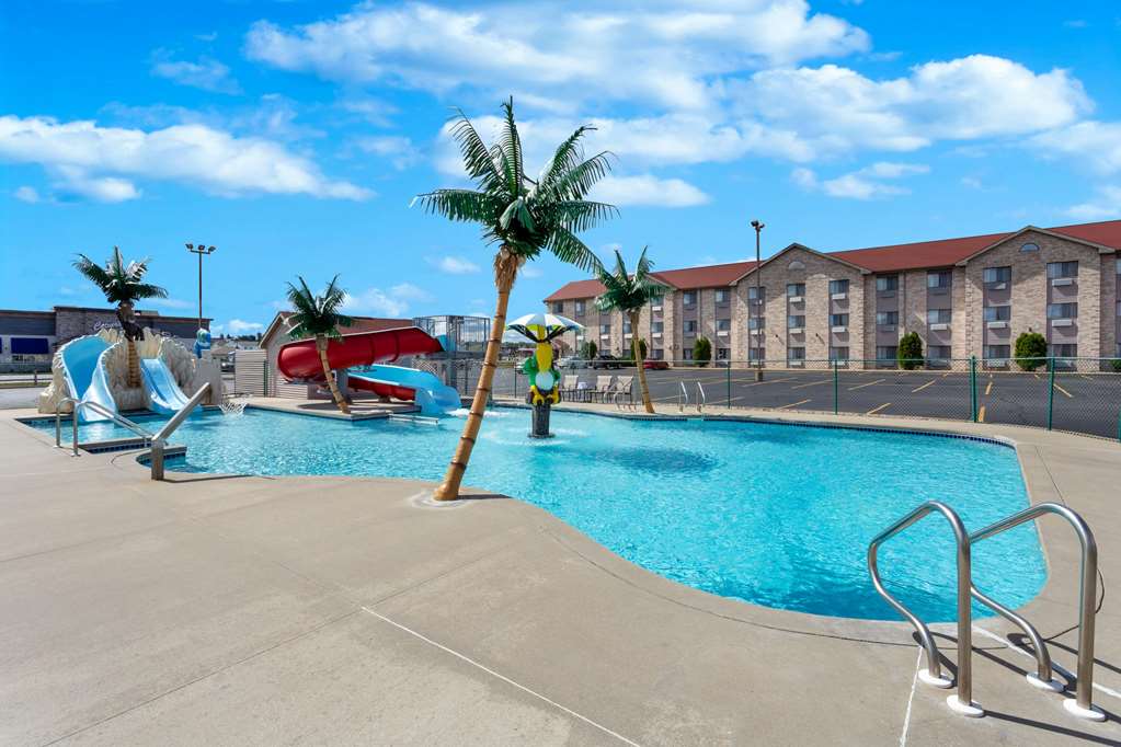 Wingate by Wyndham Wisconsin Dells Waterpark - photo 24