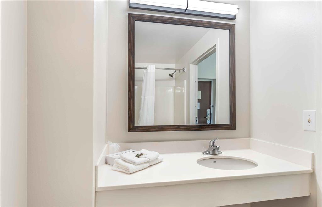 Extended Stay America Suites Long Island Melville - photo 32