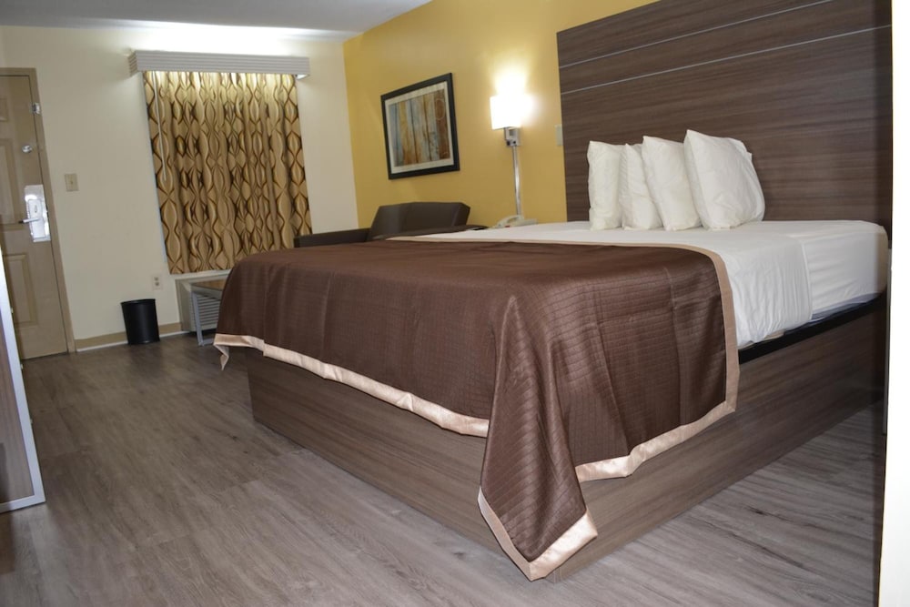 Southern Inn Lumberton - photo 33