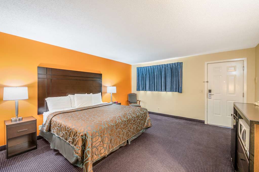 Americas Best Value Inn Giddings - photo 19