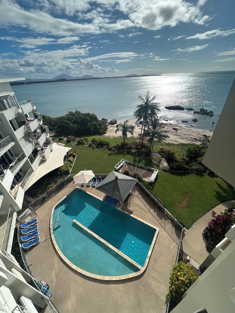 Coral Cove Apartments — 4-Star Luxury Hotel in Bowen, Australia