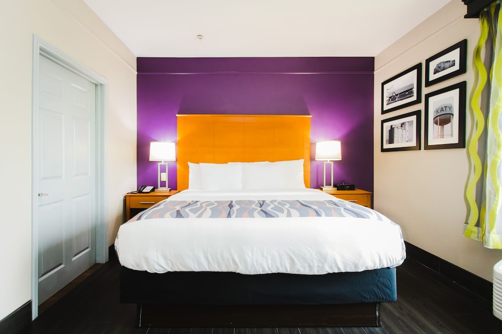 Palacio Royale Inn Signature Katy - photo 12