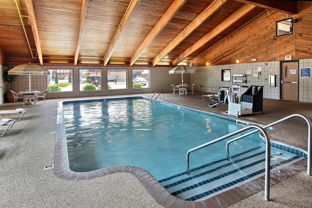 Blossom Hotel & Suites Traverse City - photo 41