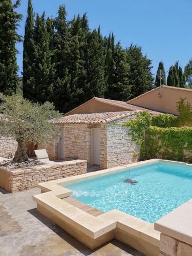 Le Viel Olivier 4 — hotel in Cornillon-Confoux