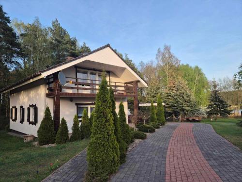 Luksusówka Gajowego nad jeziorem — 4-Star Luxury Hotel in Swiecie, Poland