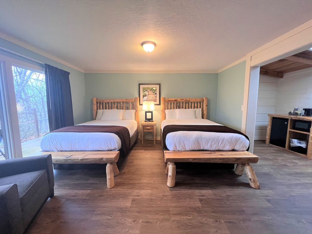 Mountain Top Inn and Resort - photo 30