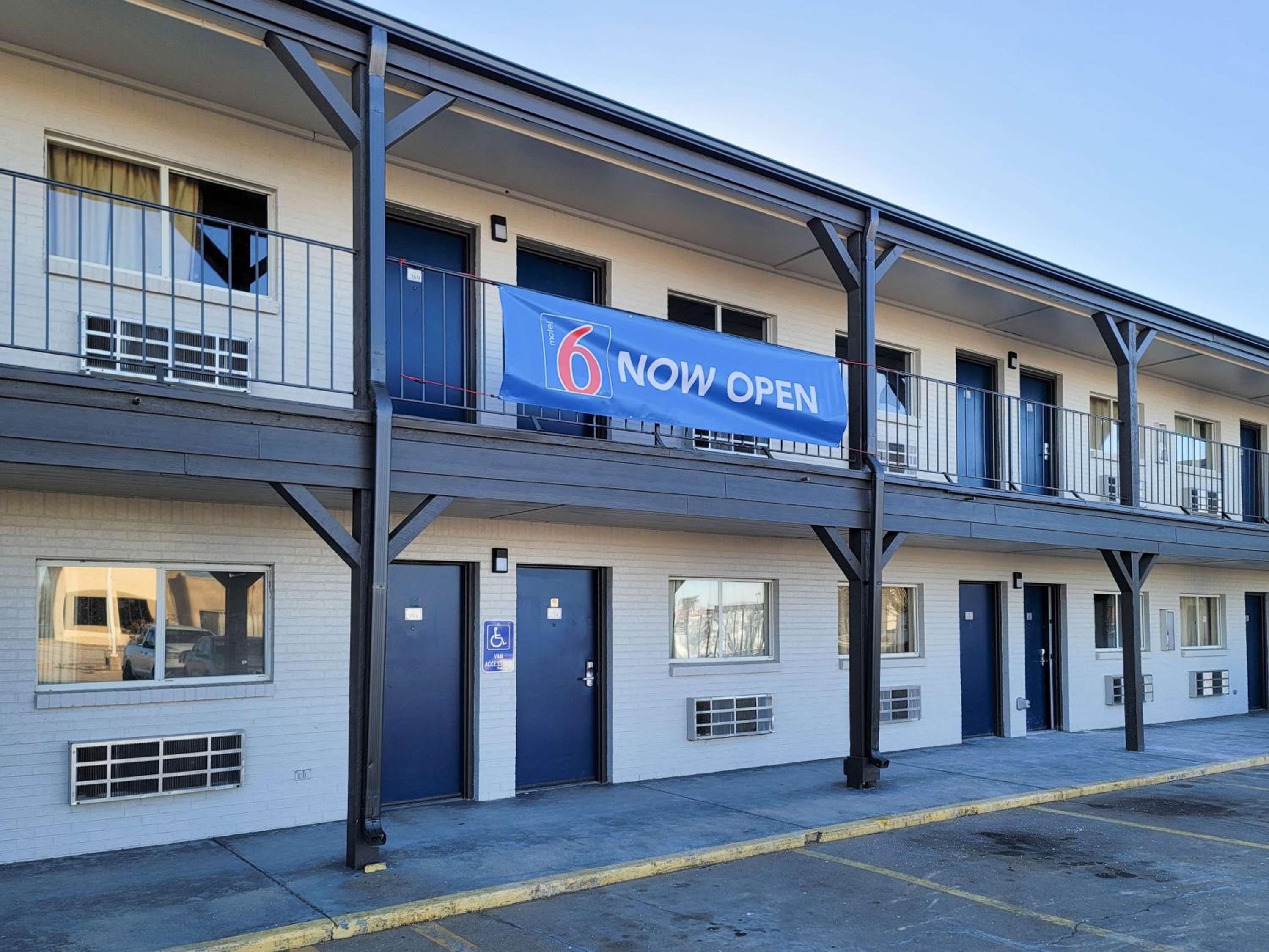 Motel 6 Wichita KS South I35 - photo 2
