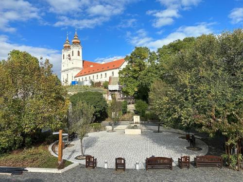 Piros Vendégház — Tihany — photo 5