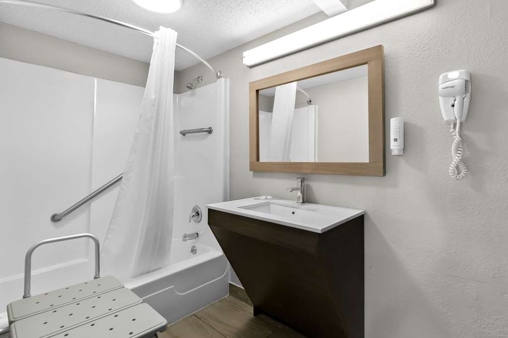 Quality Inn Nashville Opryland Area - photo 32