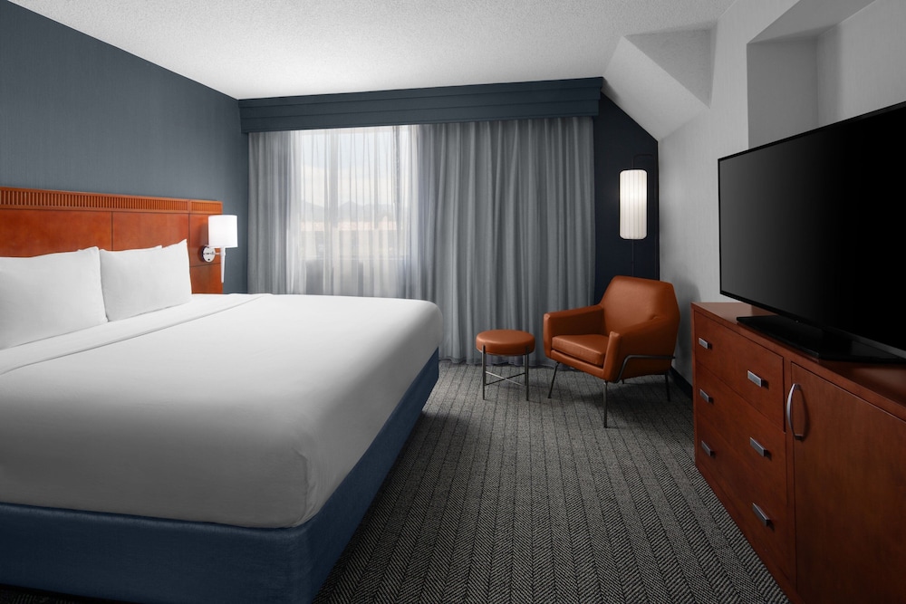 Courtyard by Marriott San Diego Rancho Bernardo - photo 15