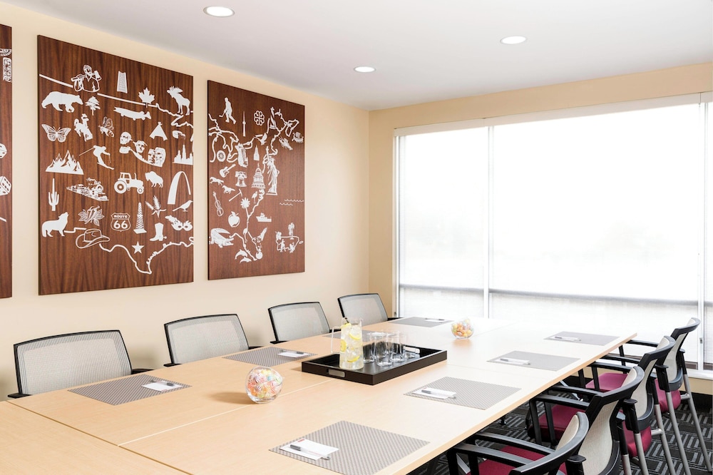 TownePlace Suites by Marriott Pittsburgh Harmarville - photo 22