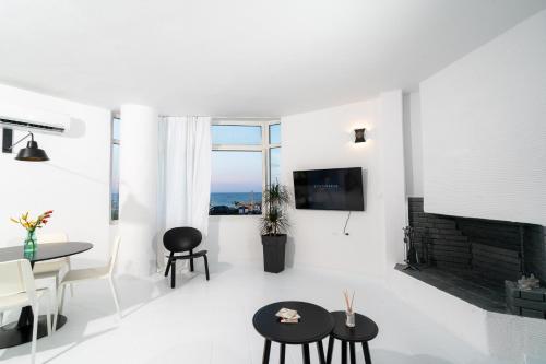 Syntheseas Residence — 4-Star Luxury Hotel in Rethymno, Greece