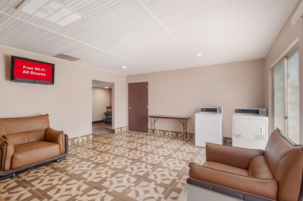 Red Roof Inn Dahlgren Naval Base - photo 34