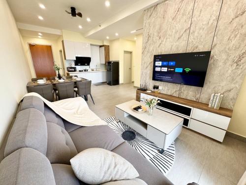 Elegant Urban Escape 3BDR Suite by Moka — 4-Star Luxury Hotel in Shah Alam, Malaysia