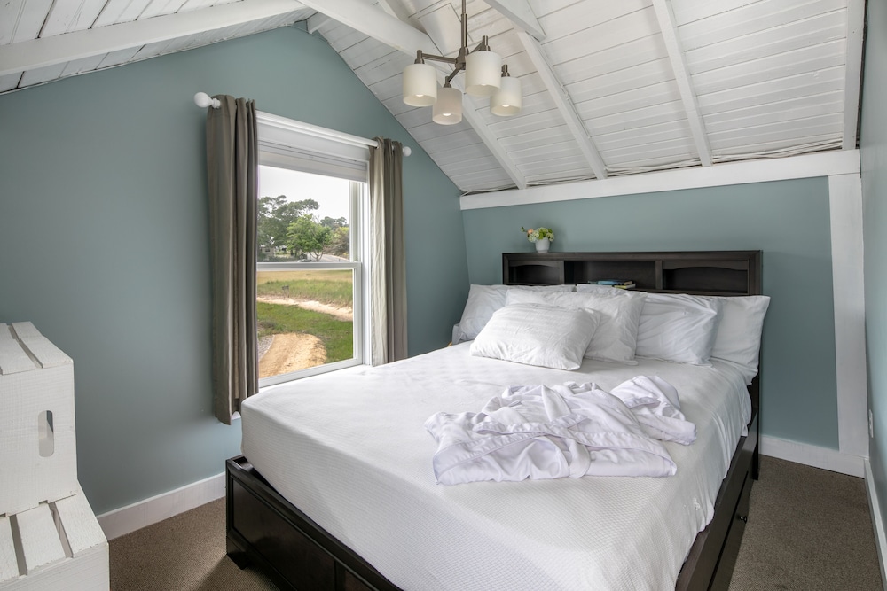 The Onset Beach Compound Cape Cod Beach Resort & Oceanic Habitat - photo 20