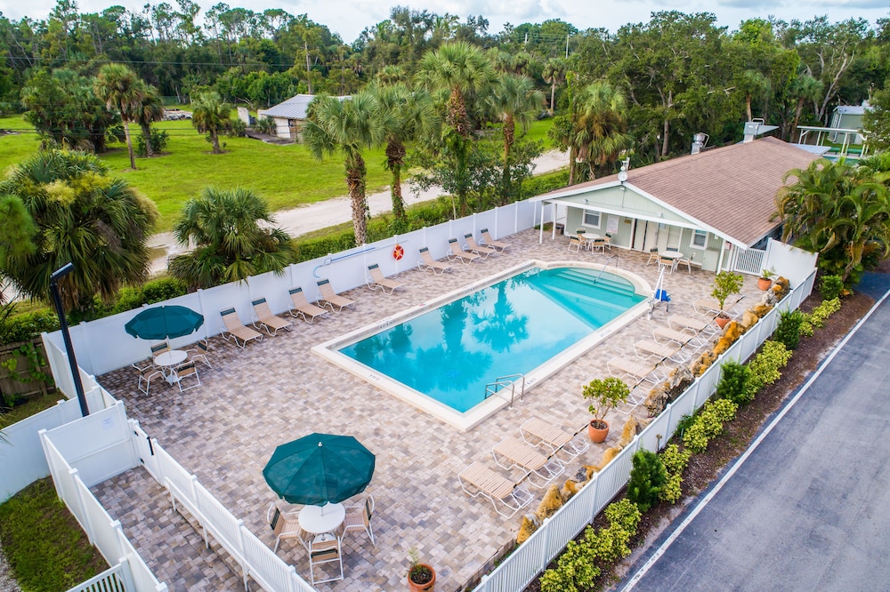 Naples RV Resort - photo 9