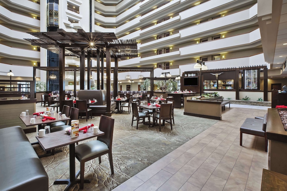 DoubleTree by Hilton Rapid City Downtown Convention Center - photo 17