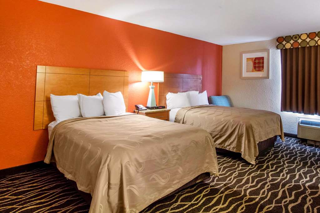 Quality Inn & Suites I 35 near Frost Bank Center - photo 8