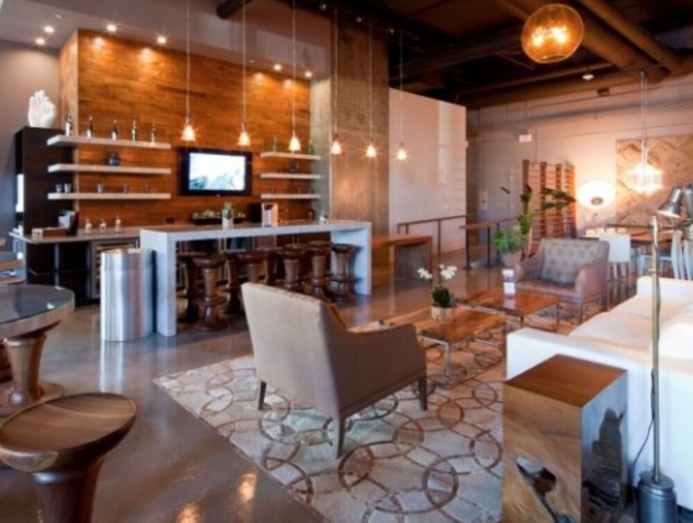 Global Luxury Suites at Figueroa Street - photo 30