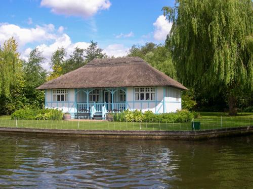 Leisure Hour - last minute hotel in Unknown City