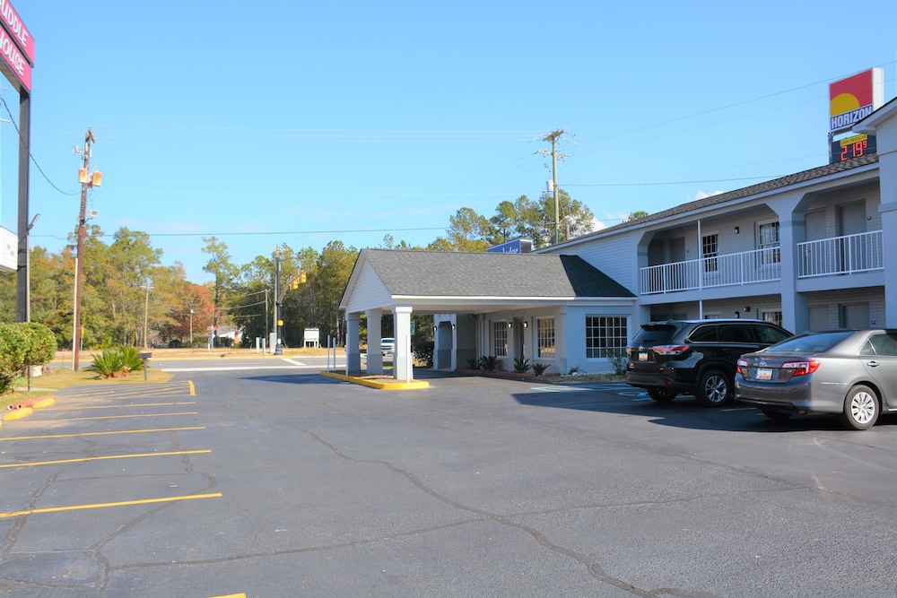 Travelodge by Wyndham Walterboro - photo 40